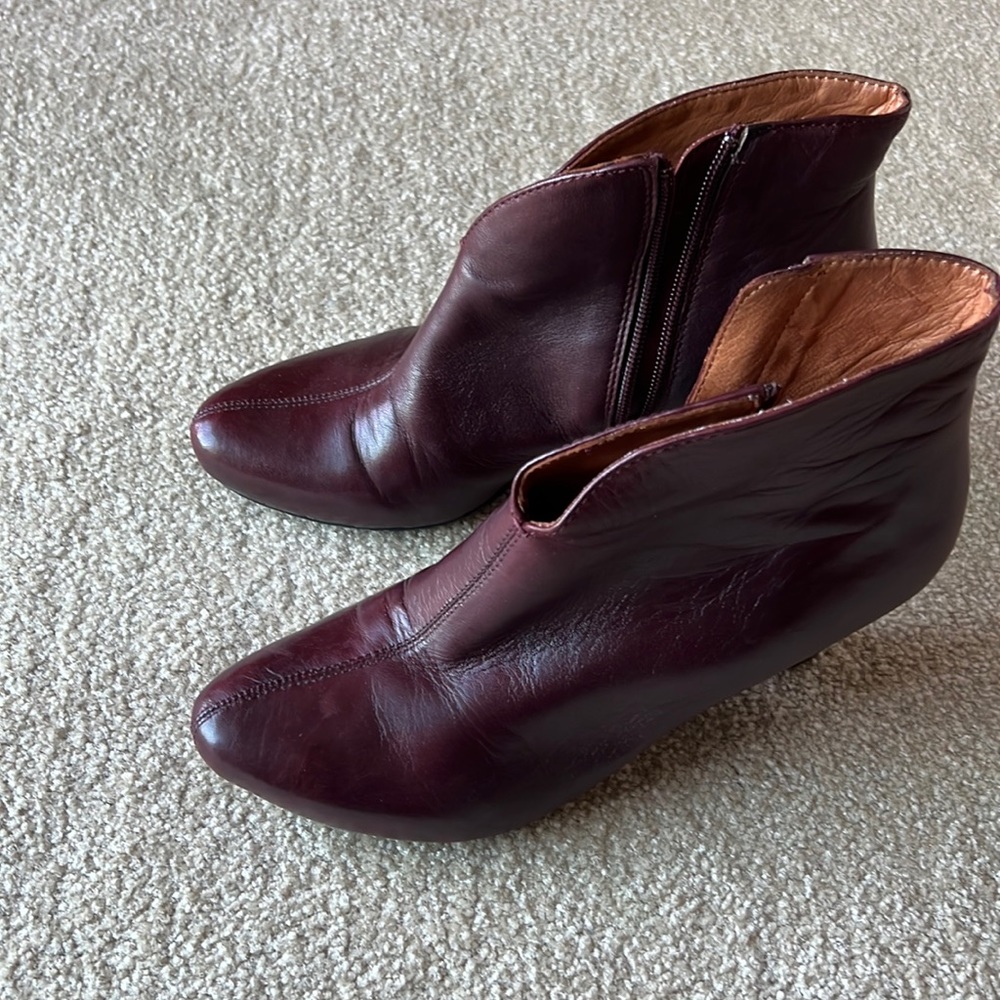 Kenneth Cole Gentle Soles Heeled Boots Size 6.5